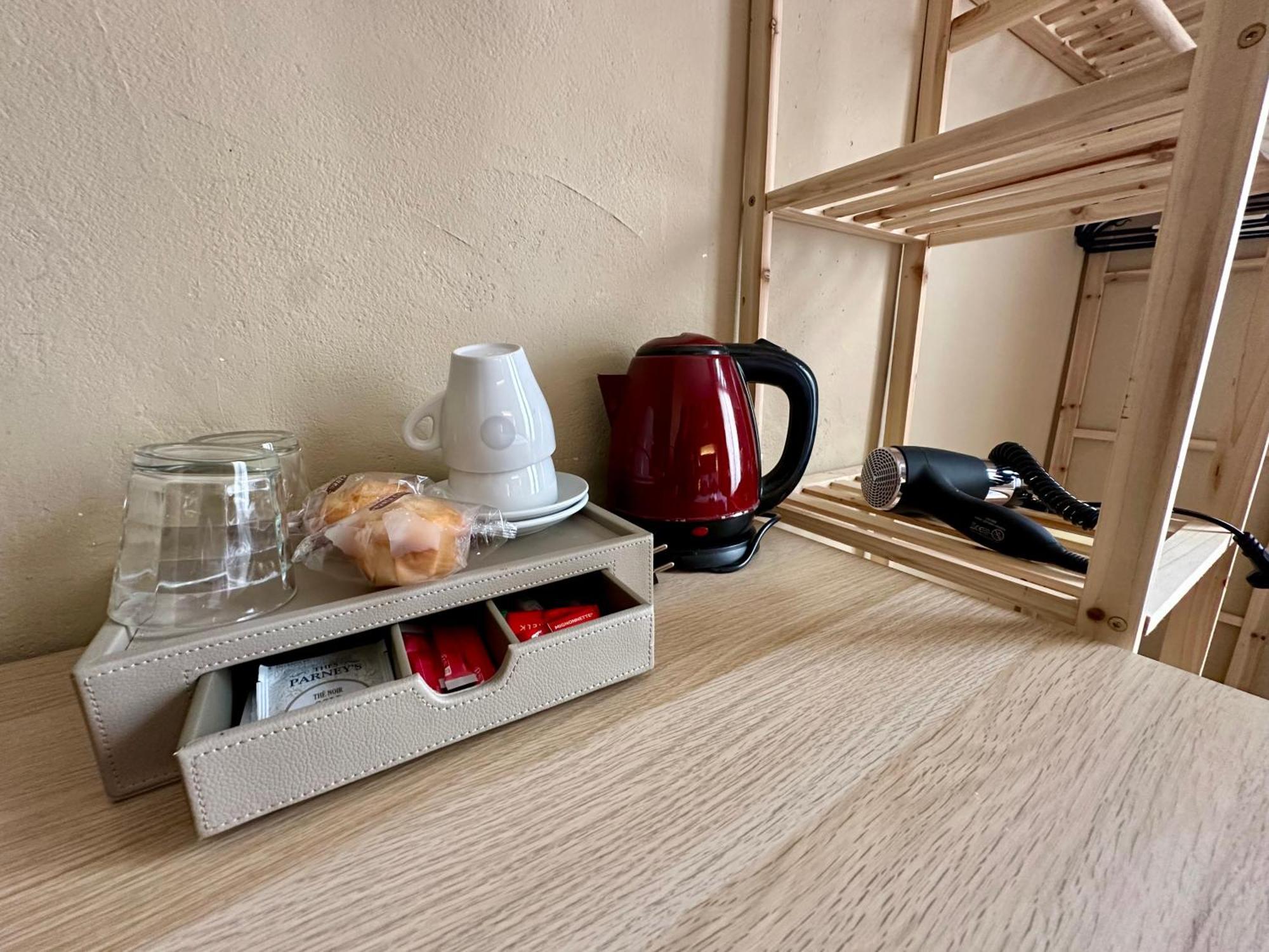 Hotel Victor Hugo Кламар Екстериор снимка