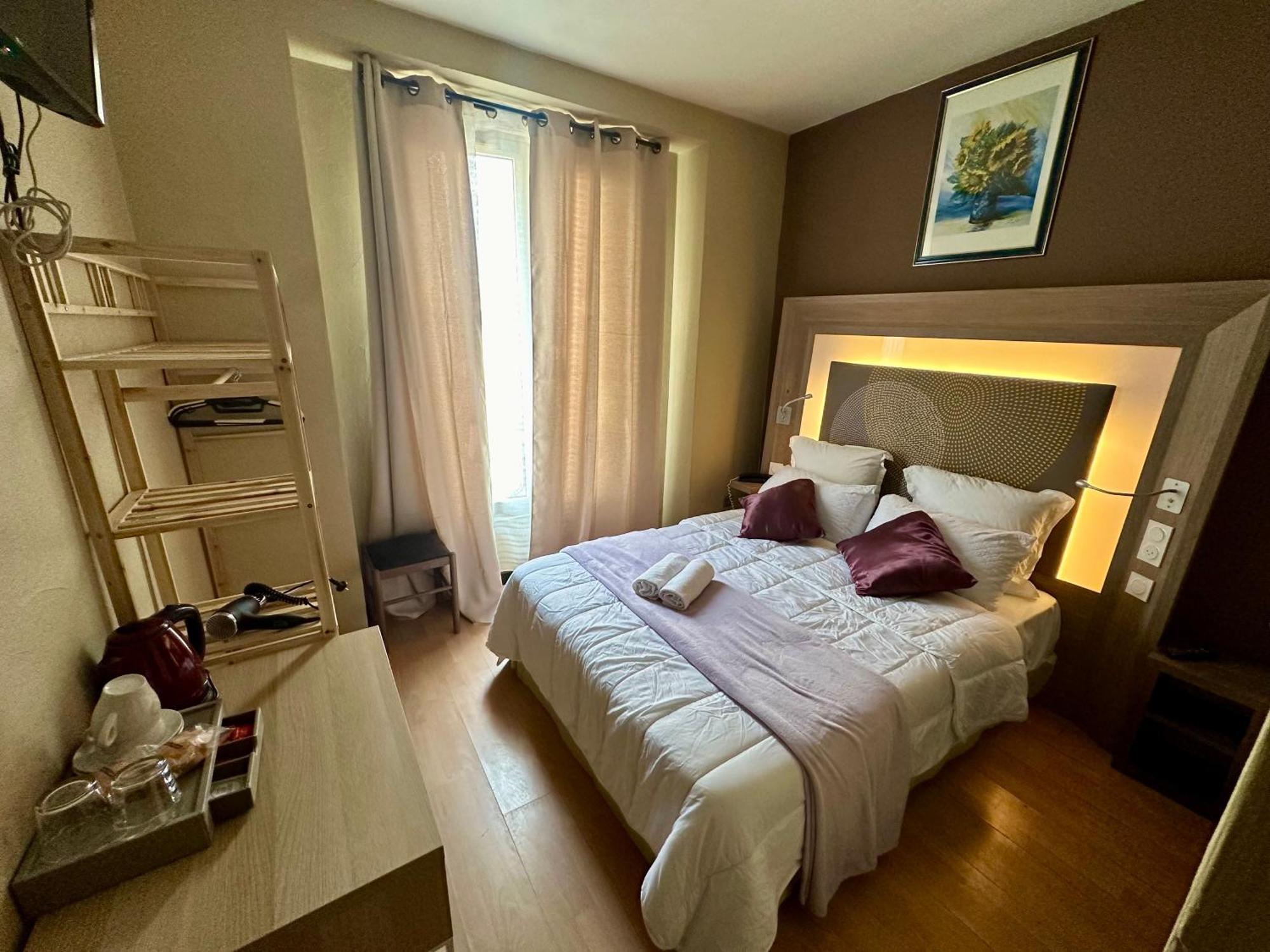Hotel Victor Hugo Кламар Екстериор снимка