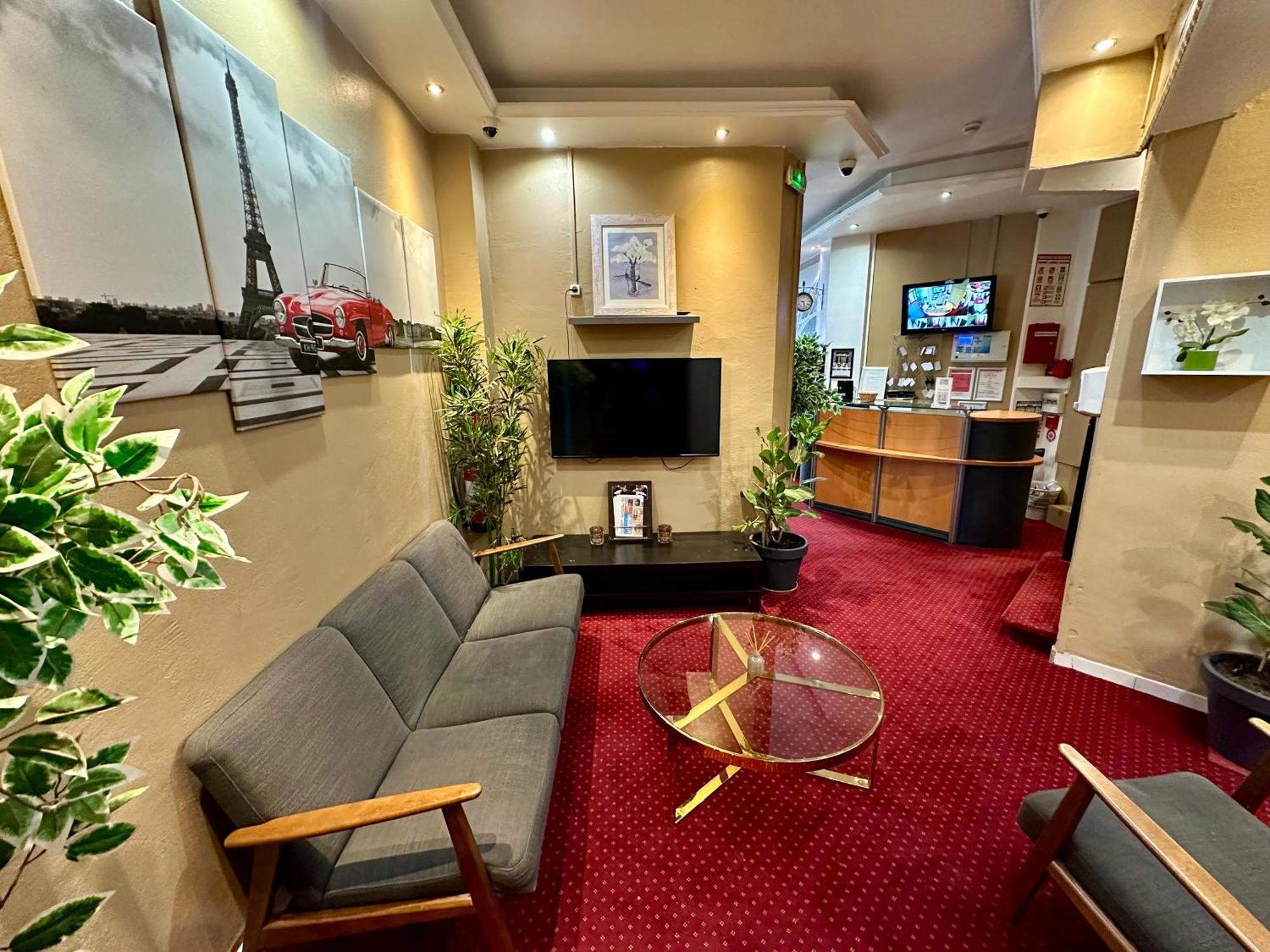 Hotel Victor Hugo Кламар Екстериор снимка
