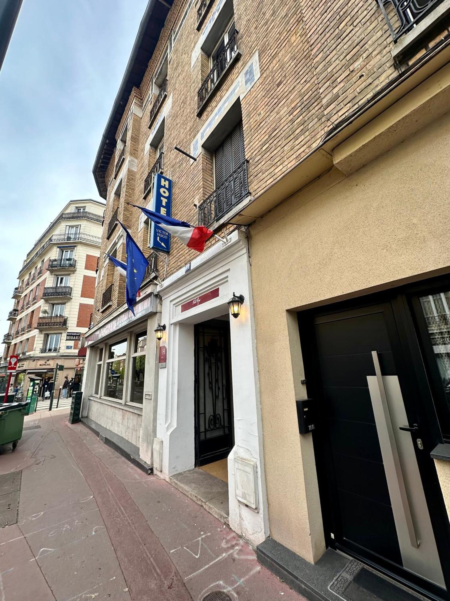 Hotel Victor Hugo Кламар Екстериор снимка