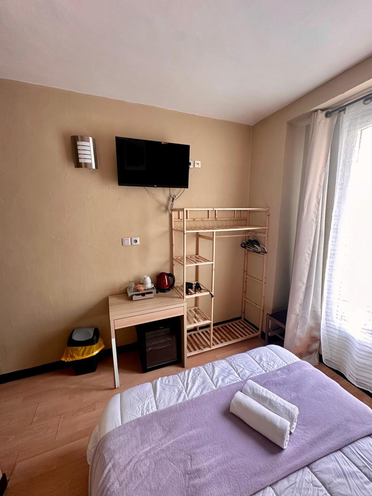 Hotel Victor Hugo Кламар Екстериор снимка